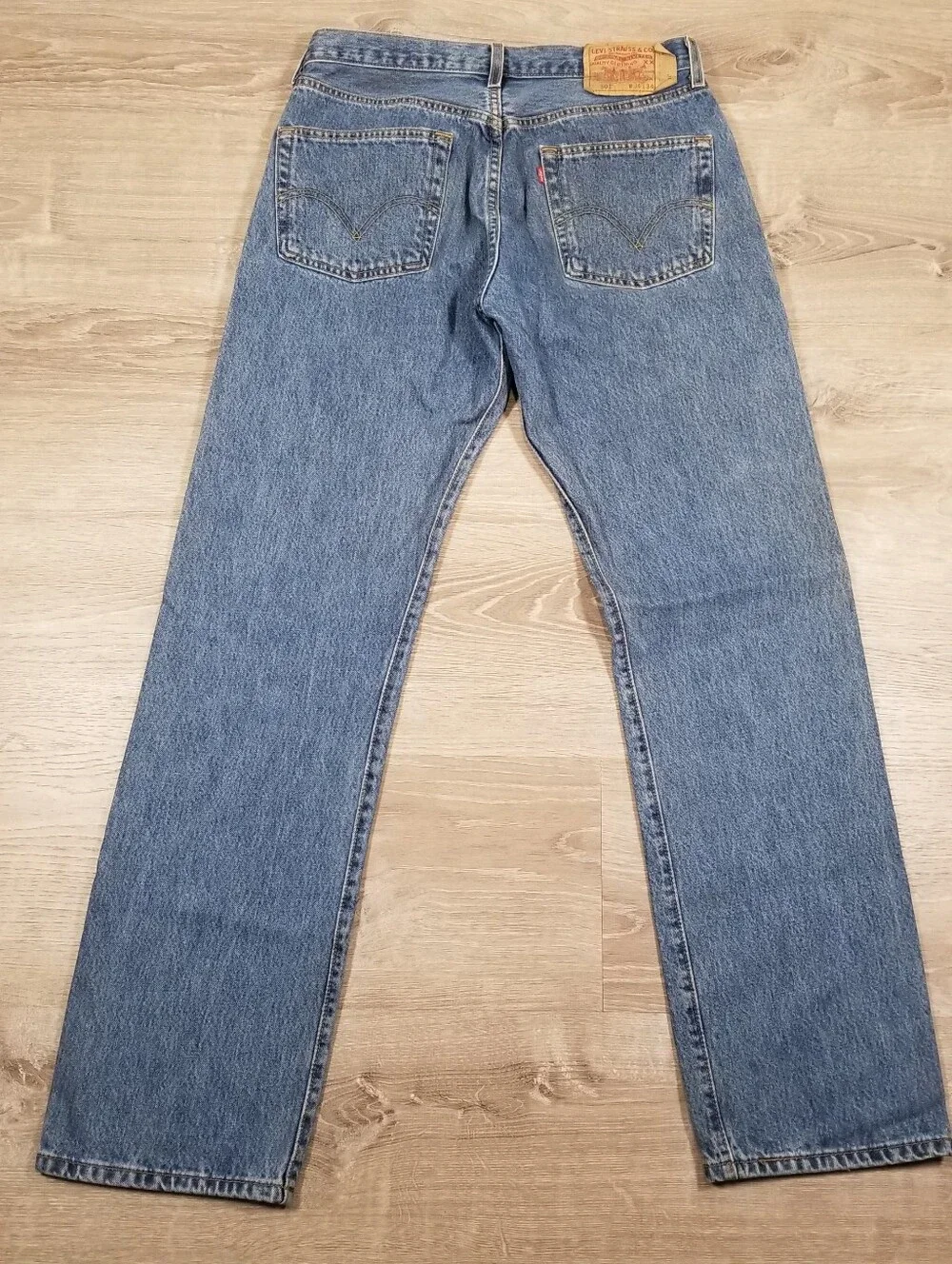 Vintage Y2K Levis 501 Jeans Mens 34x34 Button Fly Straight Leg Blue Denim